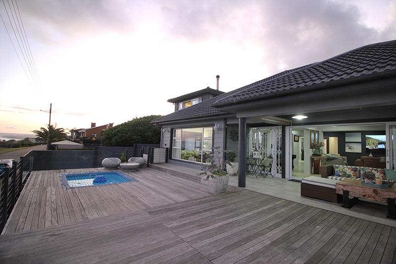 6 Bedroom Property for Sale in Reebok Western Cape